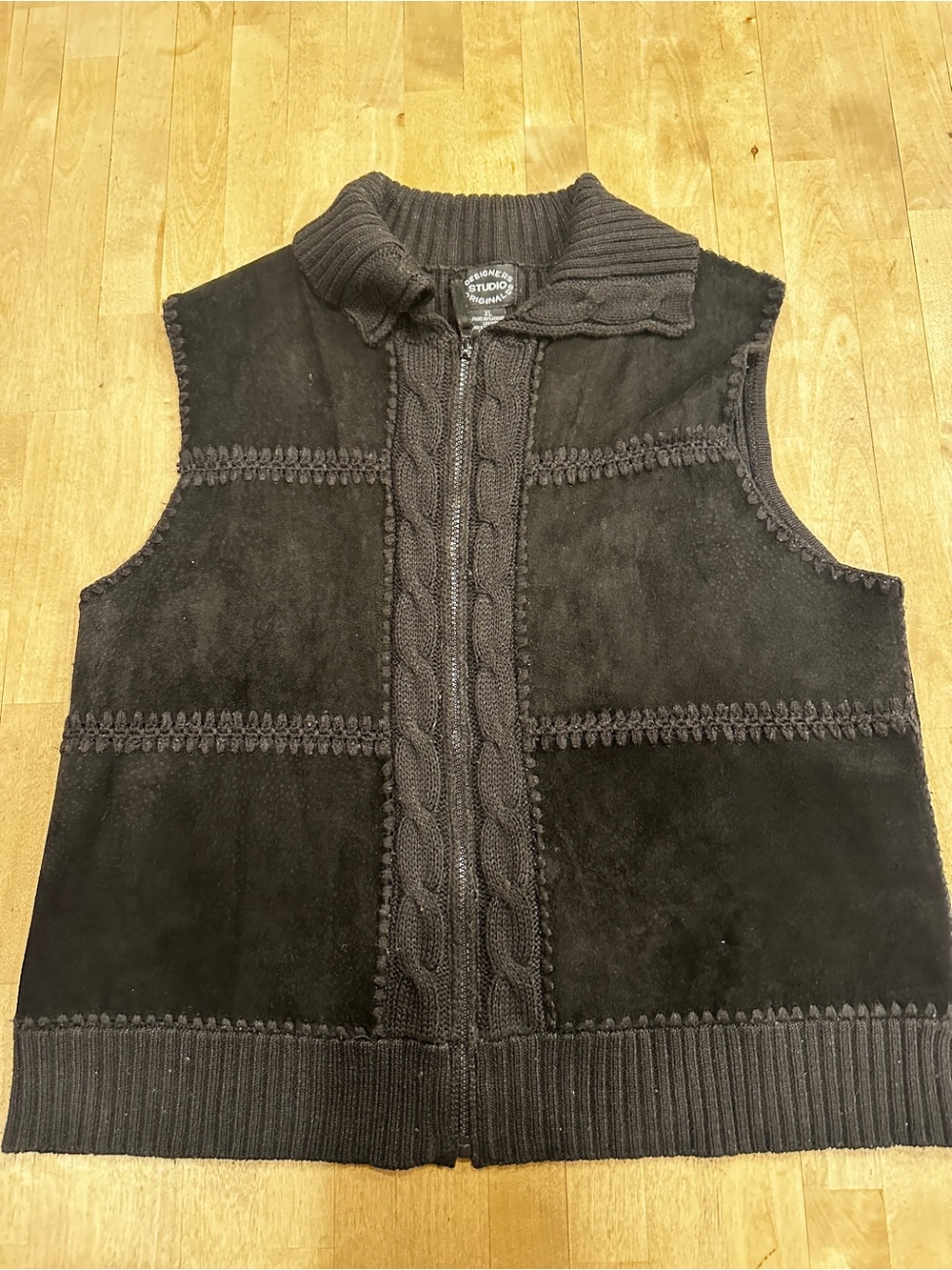 Studio Works Black Knit-Trim Suede-Look Men's Zip Vest
